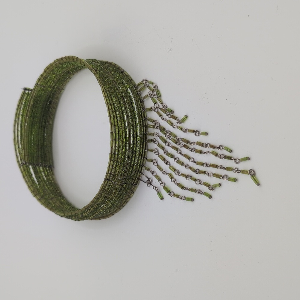 Elegant Green Beaded Choker Necklace - Picture 5 of 9